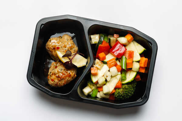 Sweet Chilli Chicken Rissoles with Extra Fresh Veg (350g)