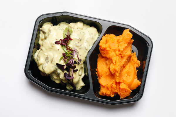 Rump in Mushroom Sauce with Sweet Potato Mash (350g)